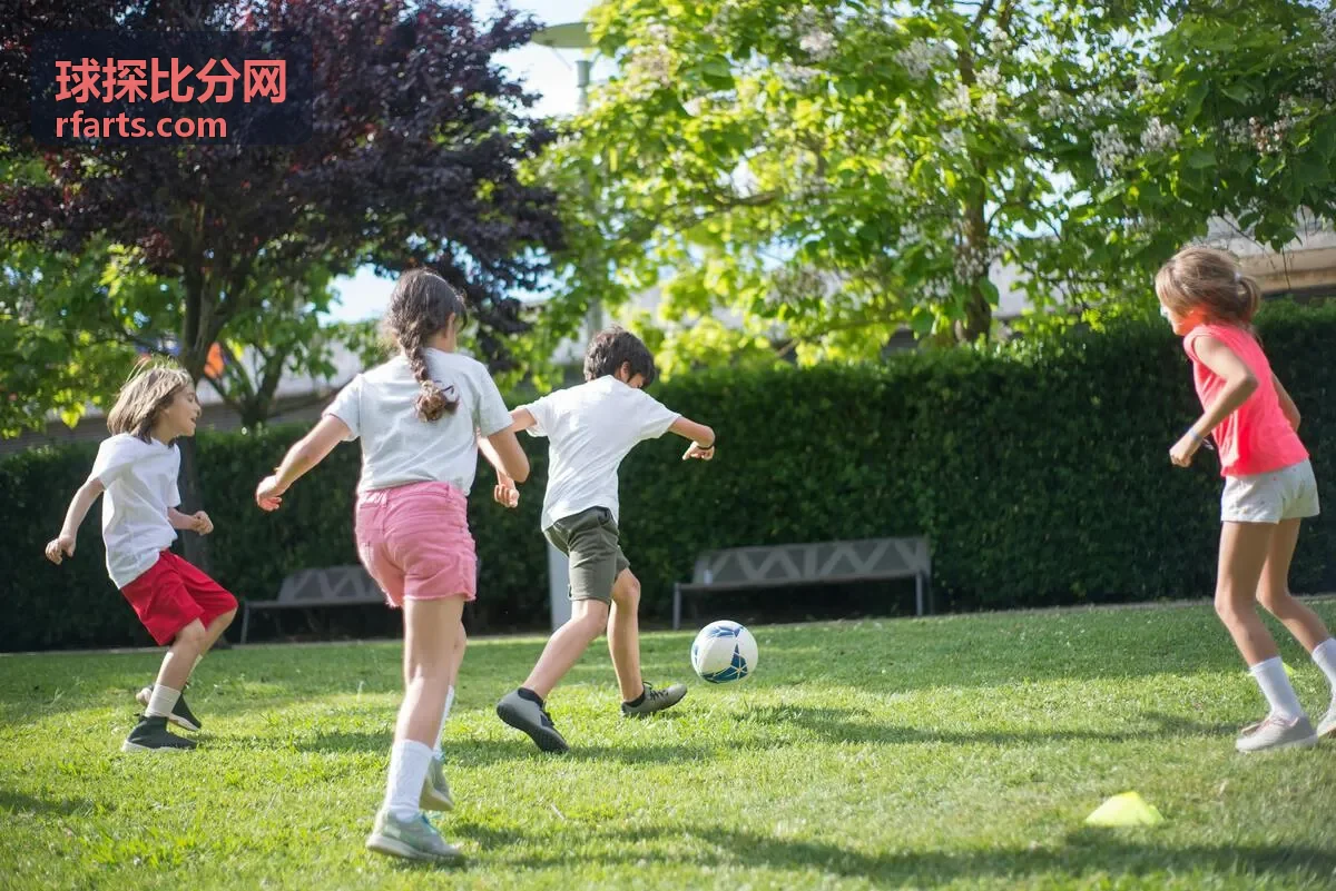 球探比分网 - 英超争冠形势深度分析